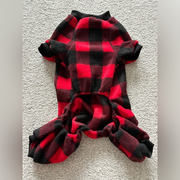 EUC Unbranded Merry Christmas Doggie Sweater for Approximately a S/M Size Dog - Picture 3 of 3